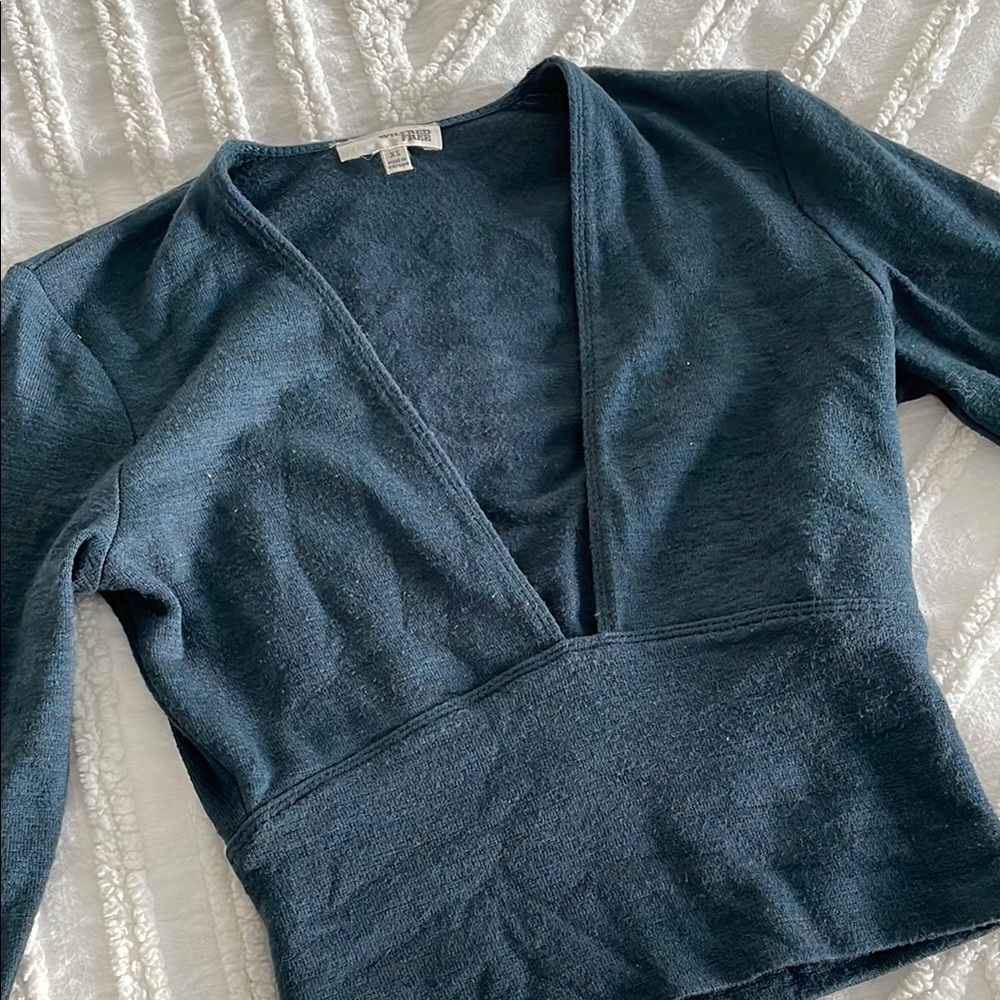 Wilfred Deep V-Neck Cropped Top in Dark Teal